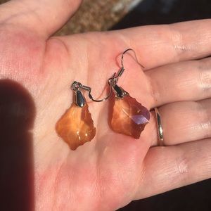 NWT! Yellow crystal shiny pretty dangle earrings